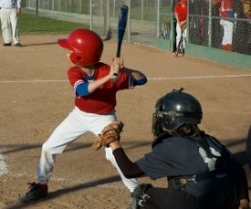 Youth Baseball Equipment: Choosing the Right Bat