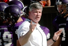 Coaching Football Tips from Holy Cross University coach Tom Gilmore